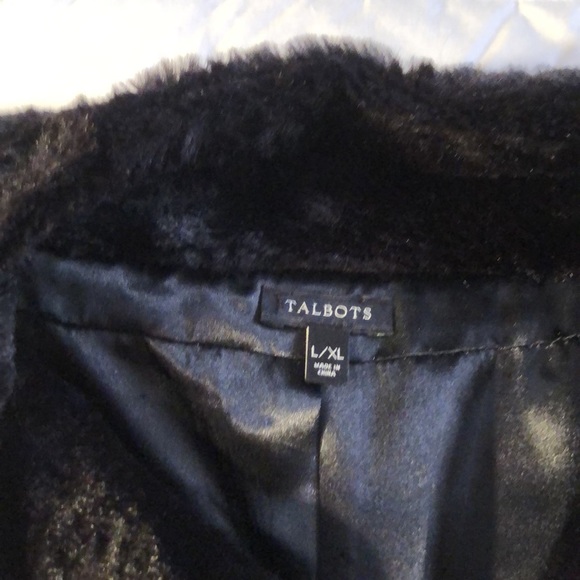 Gorgeous Talbots fur vest. - Picture 4 of 6